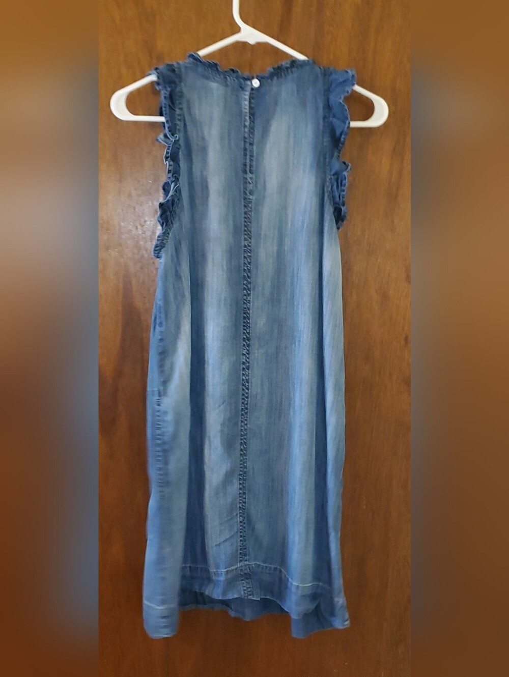 Cloth & Stone Chambray Blue Denim Ruffle Sleeve Dress Sz Small - Picture 3 of 3